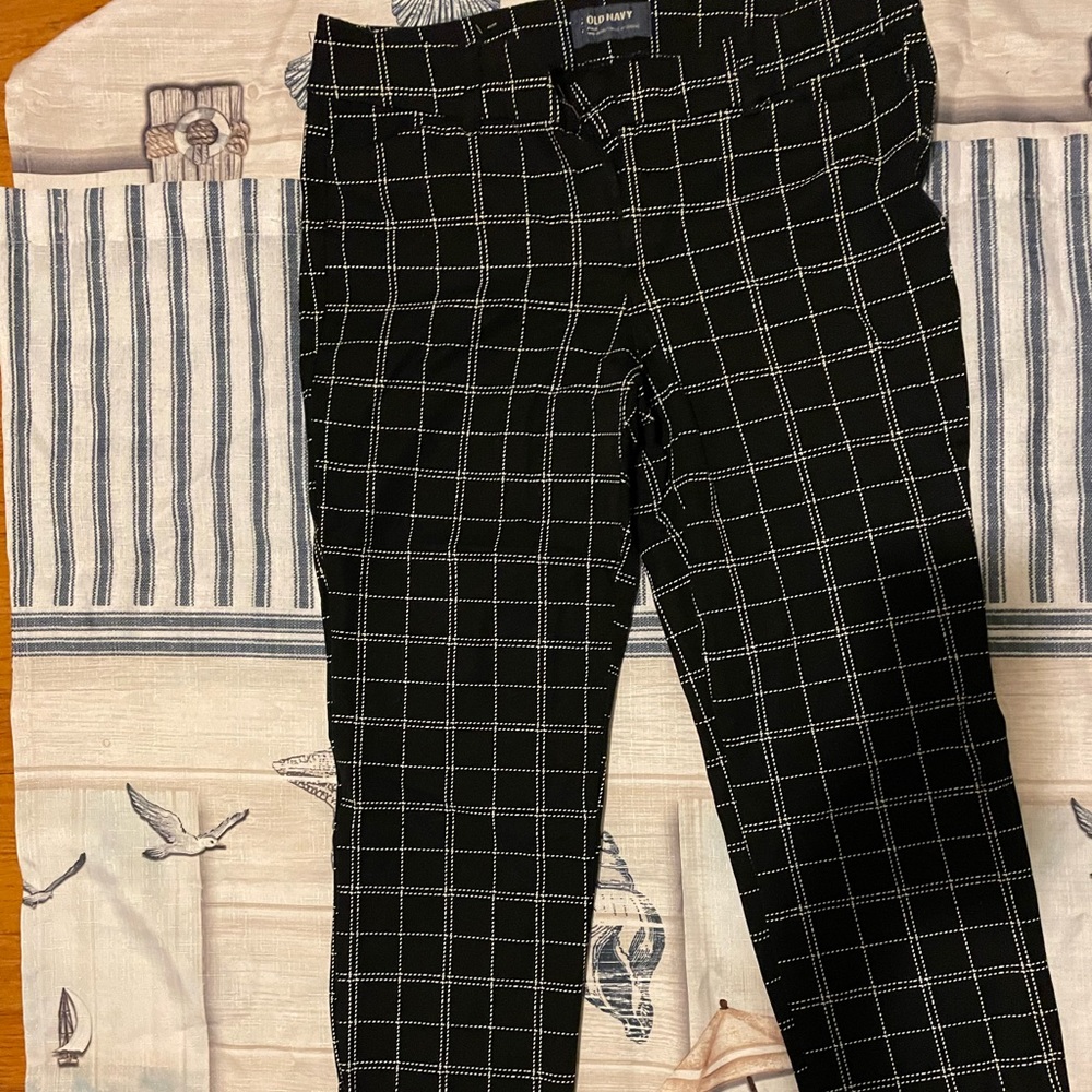 Old Navy Capris